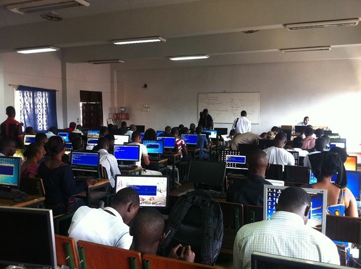 Salle de formation informatique ACERFI
